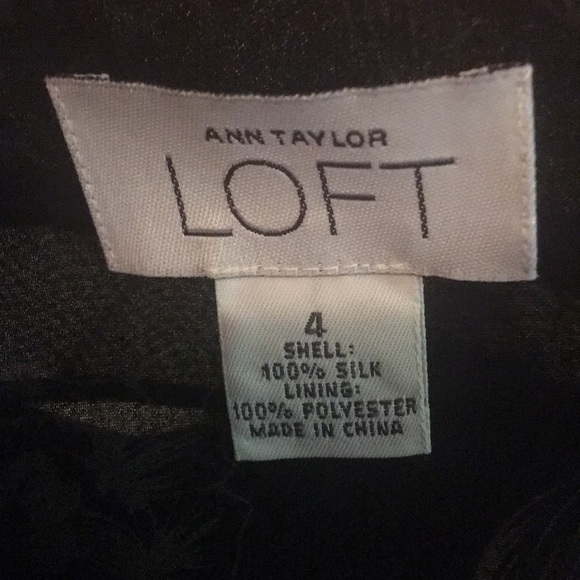 🌼ANN TAYLOR-LOFT Delicate Ruffle Collar side Zip - Picture 3 of 7